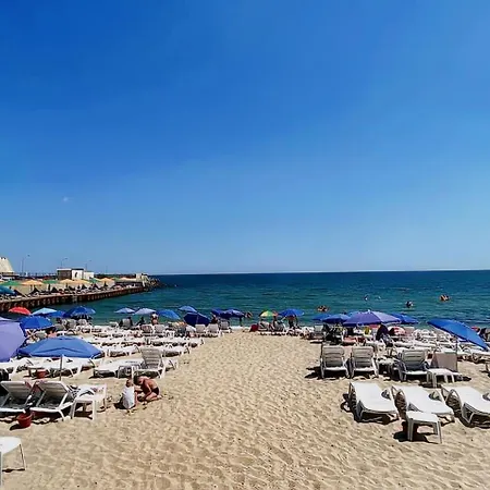 Apartment у моря совиньон